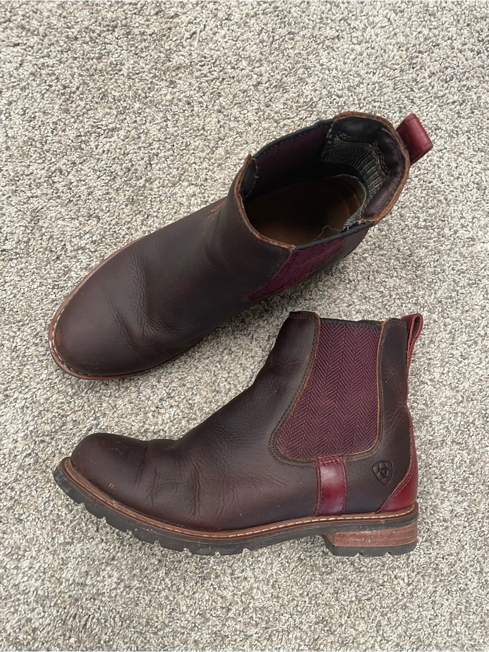 Ariat chelsea bootie